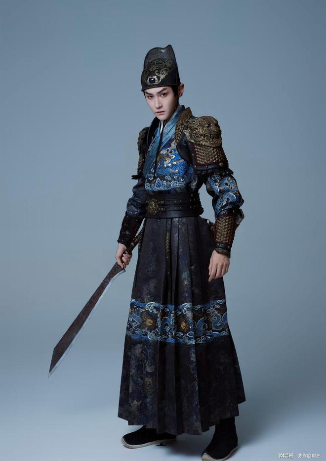 无闻如今和谭松韵搭戏《逍遥》火了麻将胡了长相帅气在郭敬明旗下默默(图4) 无闻如今和谭松韵搭戏《逍遥》火了麻将胡了长相帅气在郭敬明旗下默默(图4)